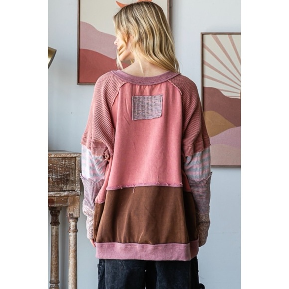 Oli & Hali Raspberry Mixed Fabric Washed Oversized Pullover - Picture 5 of 8